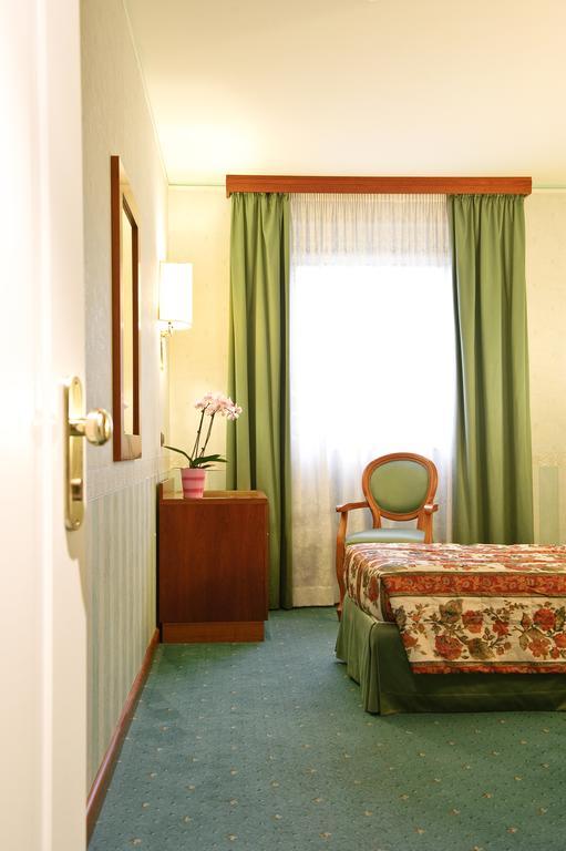 Phi Hotel Hortensis Cannara Zewnętrze zdjęcie